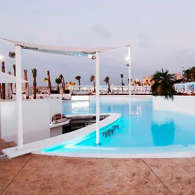 Riviera Hotel And Beach Lounge, Beiroet