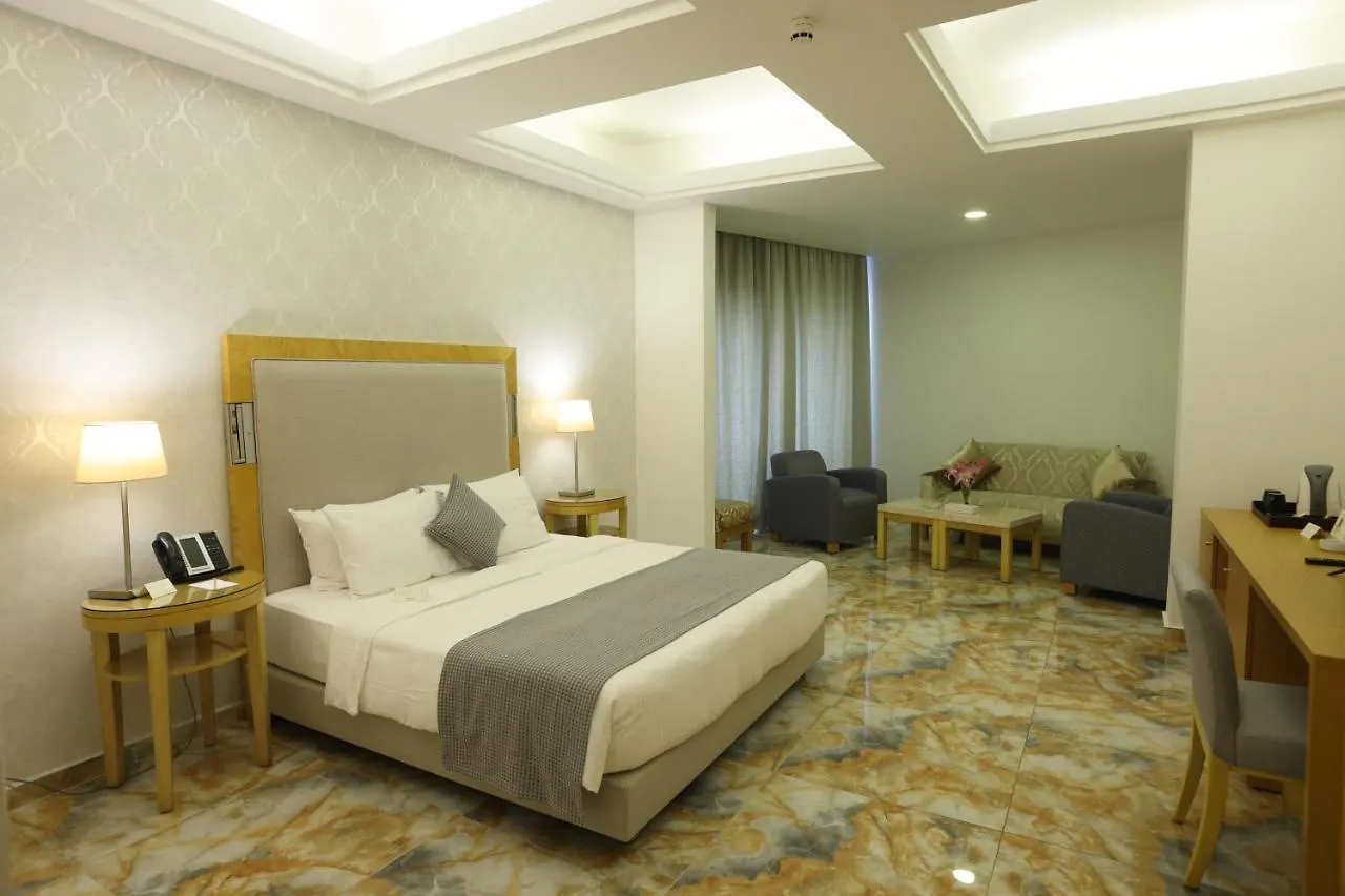 Riviera Hotel And Beach Lounge, Beirut 5*,