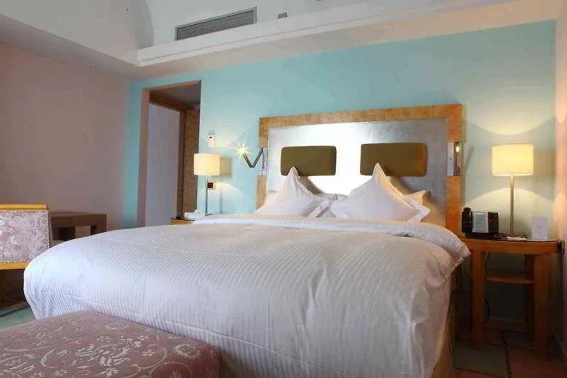 Riviera Hotel And Beach Lounge, Beirut