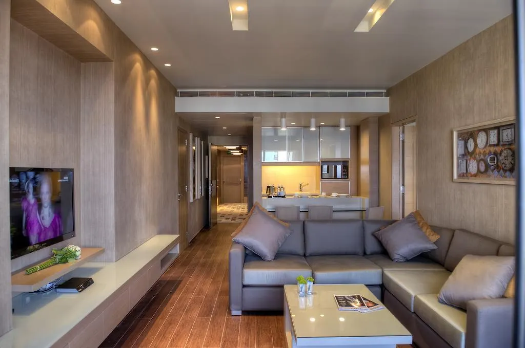 Riviera Hotel And Beach Lounge, Beirut 5*,